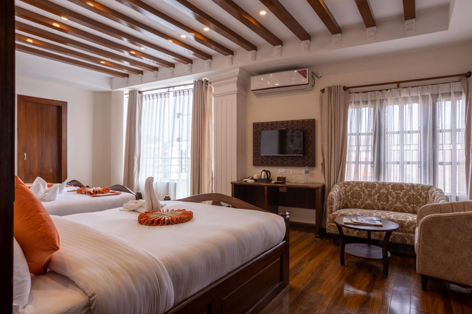 Airport Himalaya Boutique Hotel Kathmandu Exterior photo
